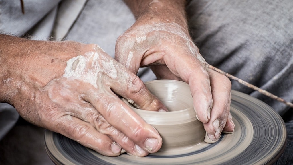 L'art de la poterie : techniques et astuces pour débutants